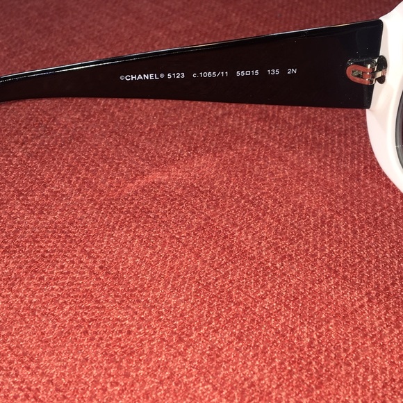 Authentic Chanel glasses - Picture 6 of 8